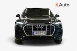 musta Audi Q5 2022 kuva 4.