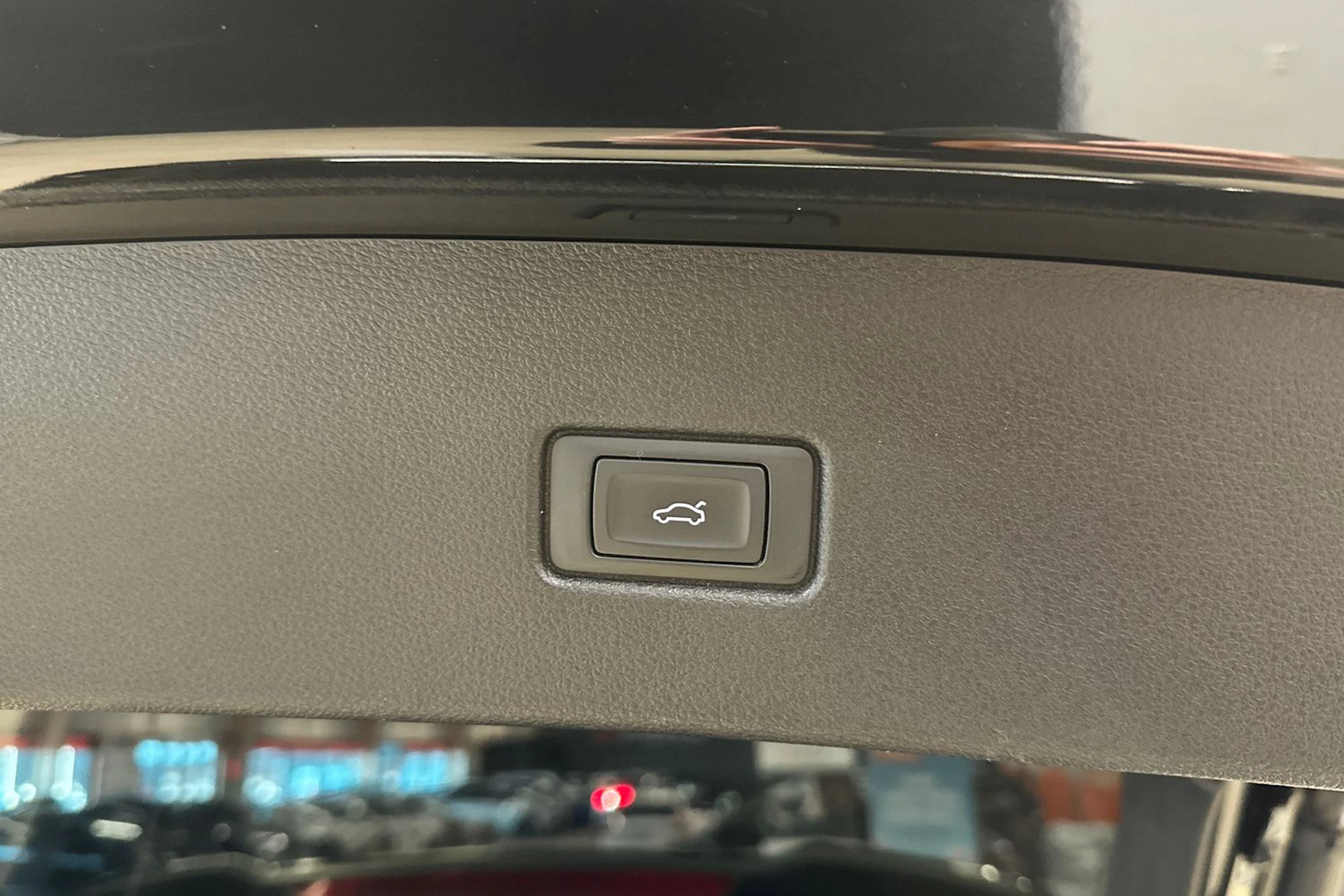 musta Audi Q5 2022 kuva 30.