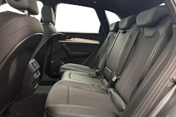 met. harmaa Audi Q5 2022 kuva 10.
