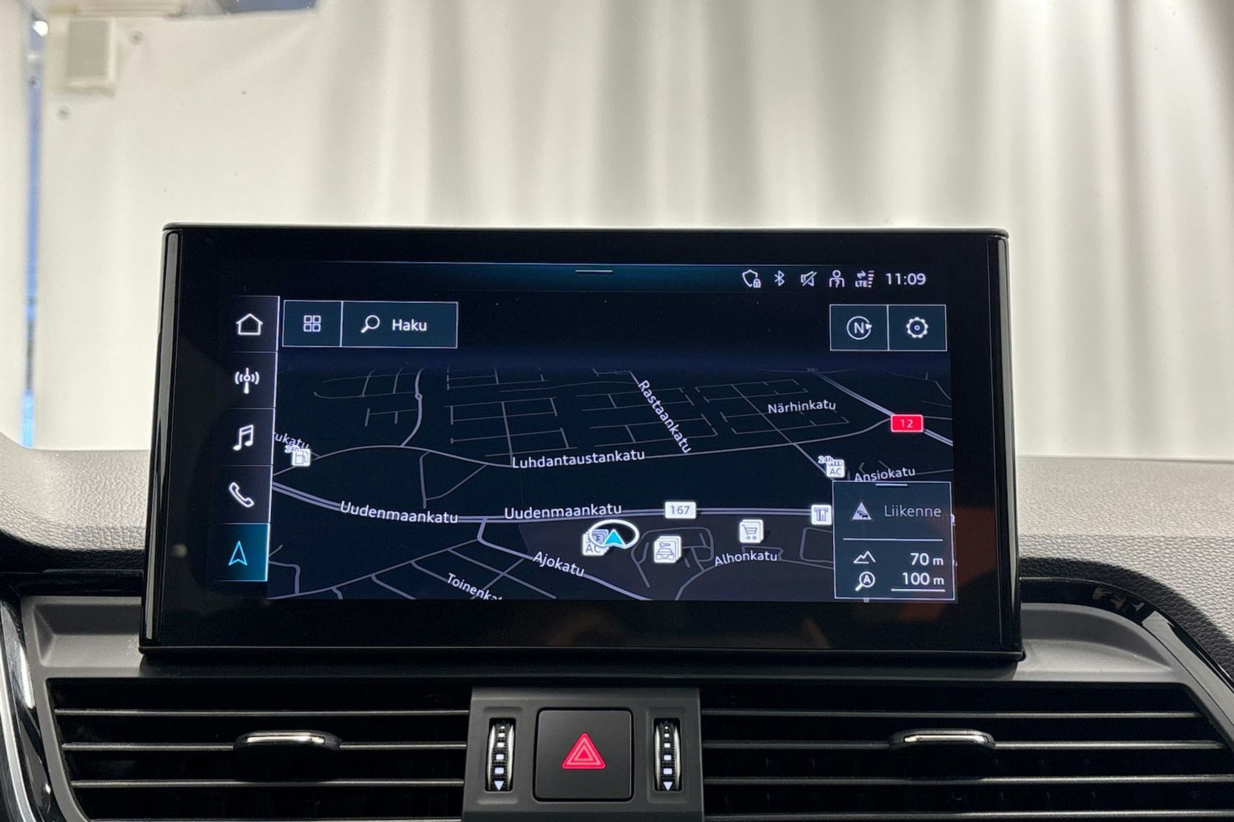 met. harmaa Audi Q5 2022 kuva 21.