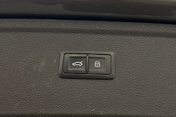 met. harmaa Audi Q5 2022 kuva 28.