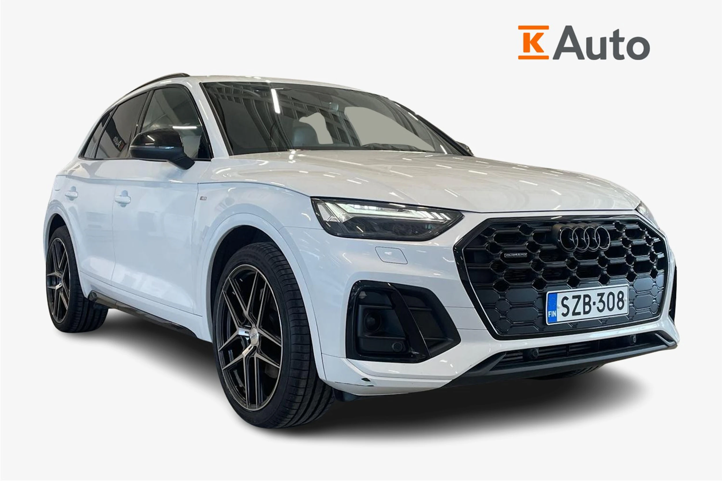valkoinen Audi Q5 2022 kuva 4.