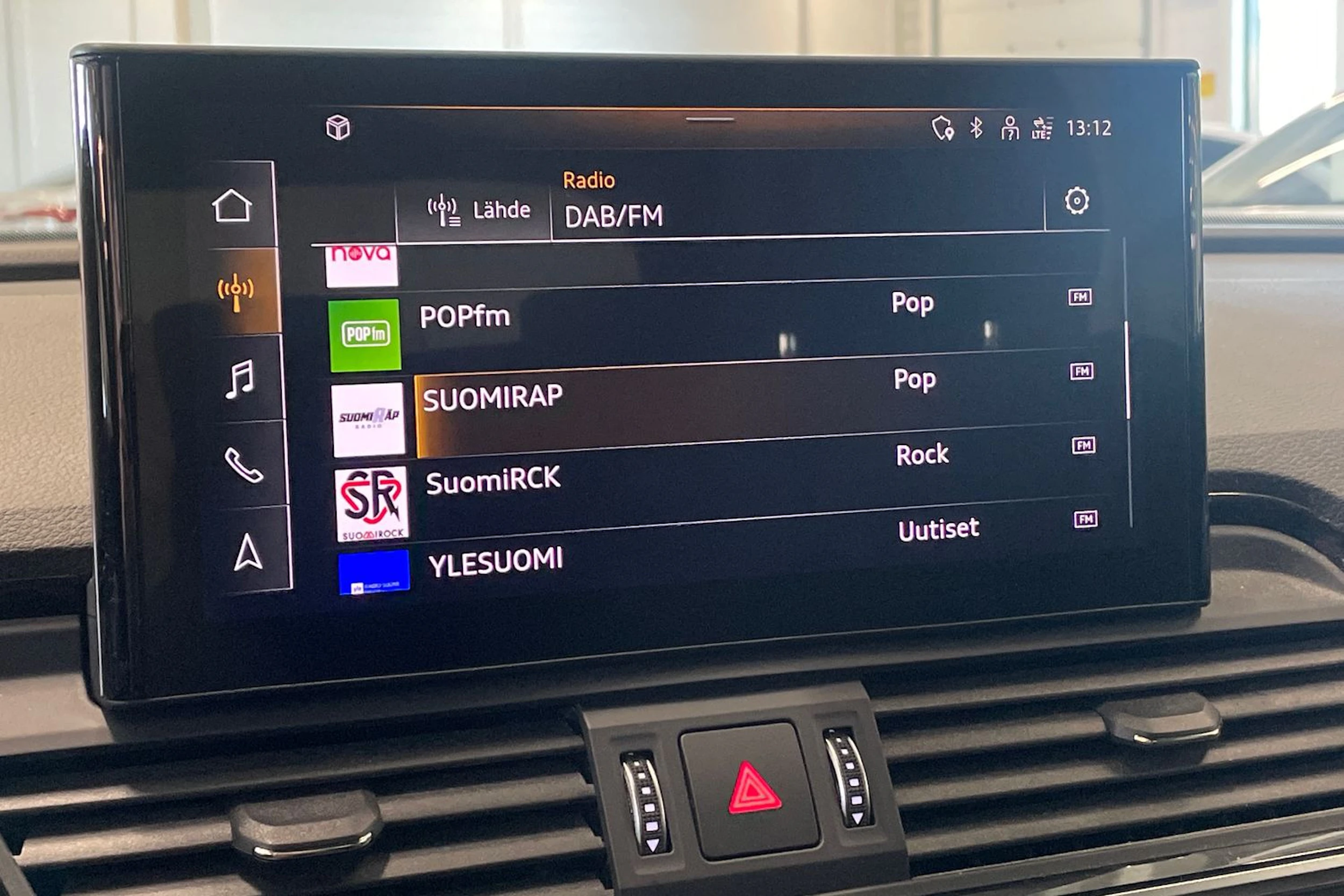 valkoinen Audi Q5 2022 kuva 24.