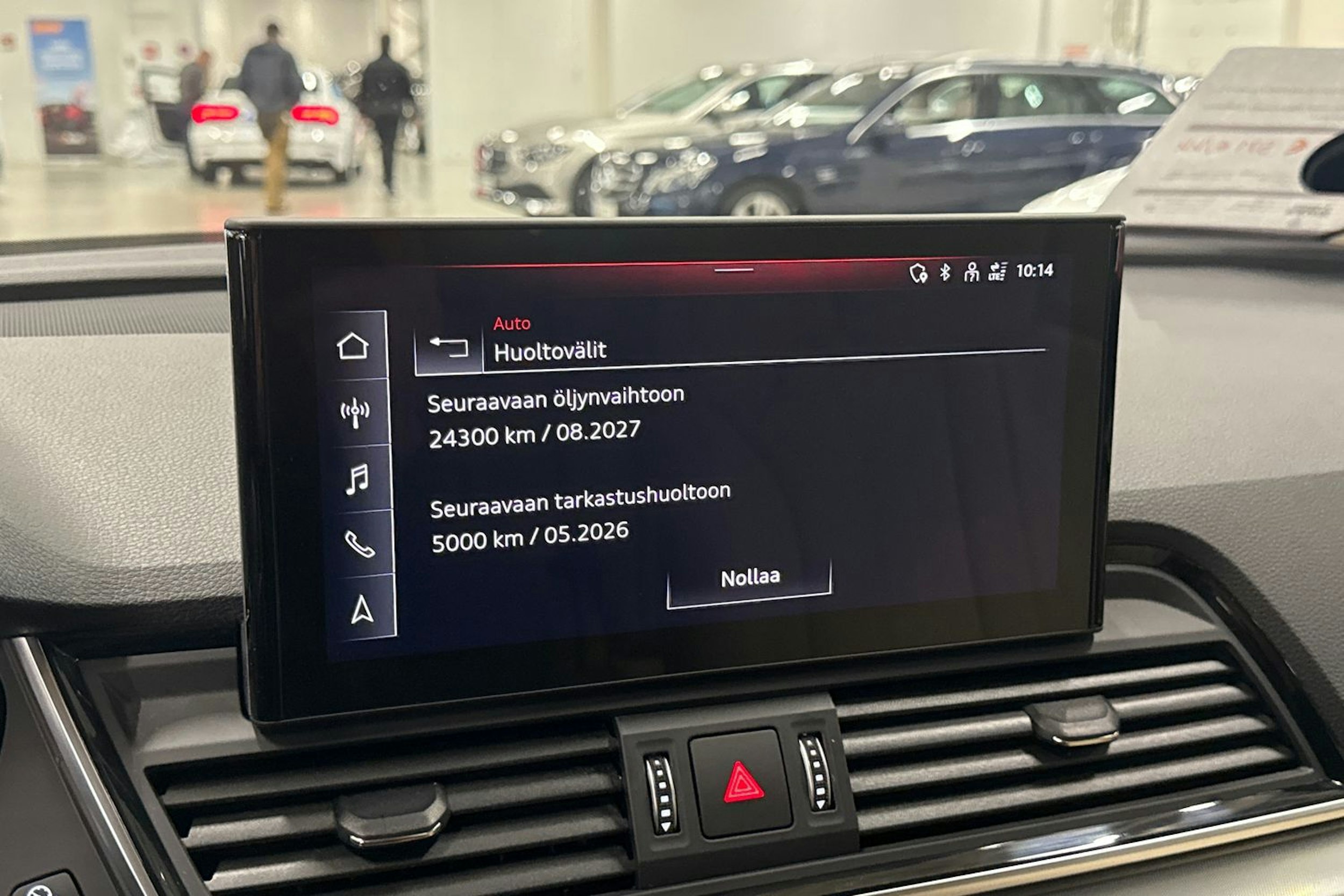 musta Audi Q5 2022 kuva 25.