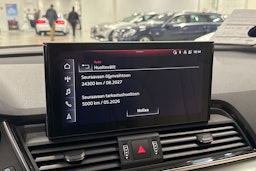 musta Audi Q5 2022 kuva 25.