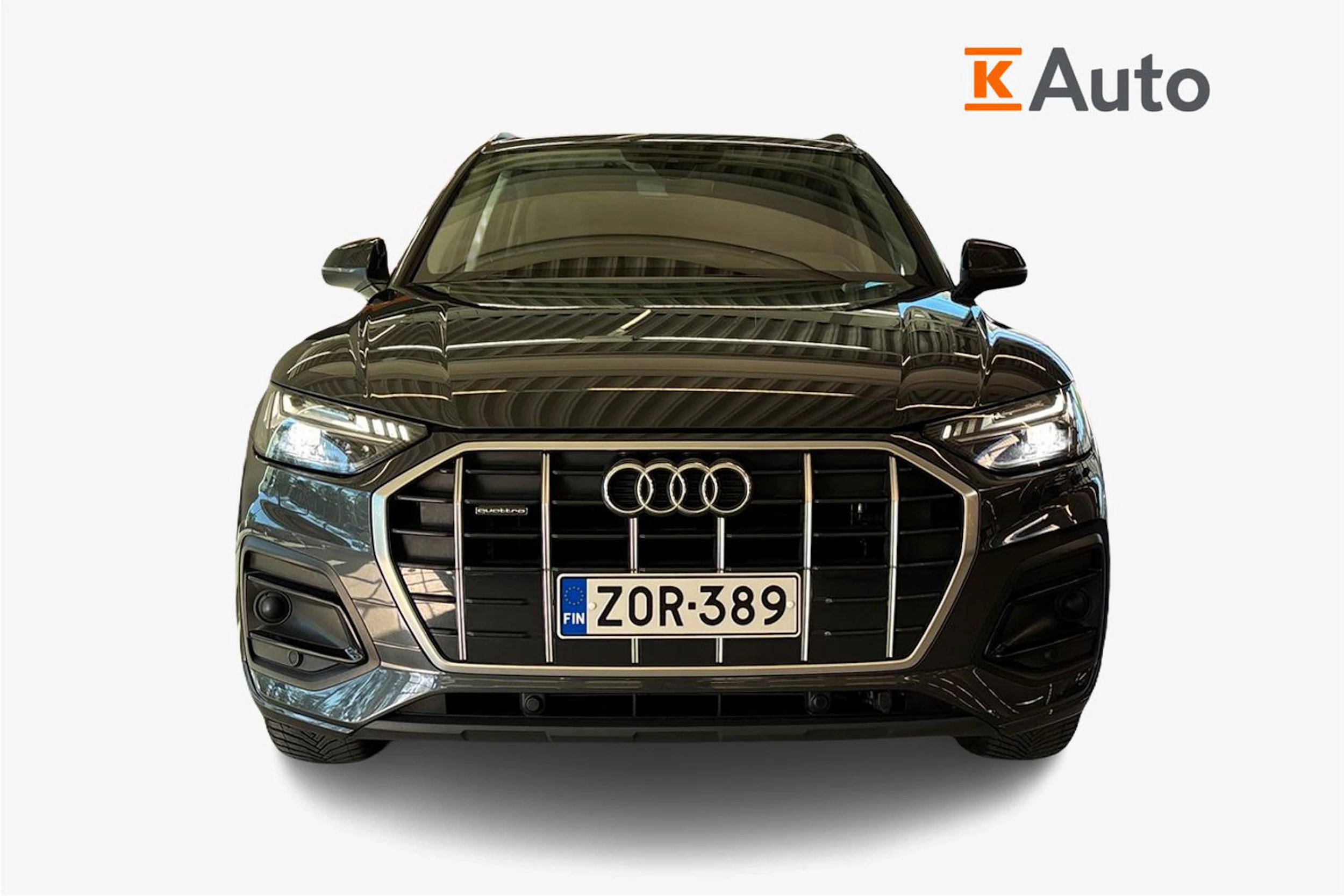 Harmaa Audi Q5 2022 kuva 4.
