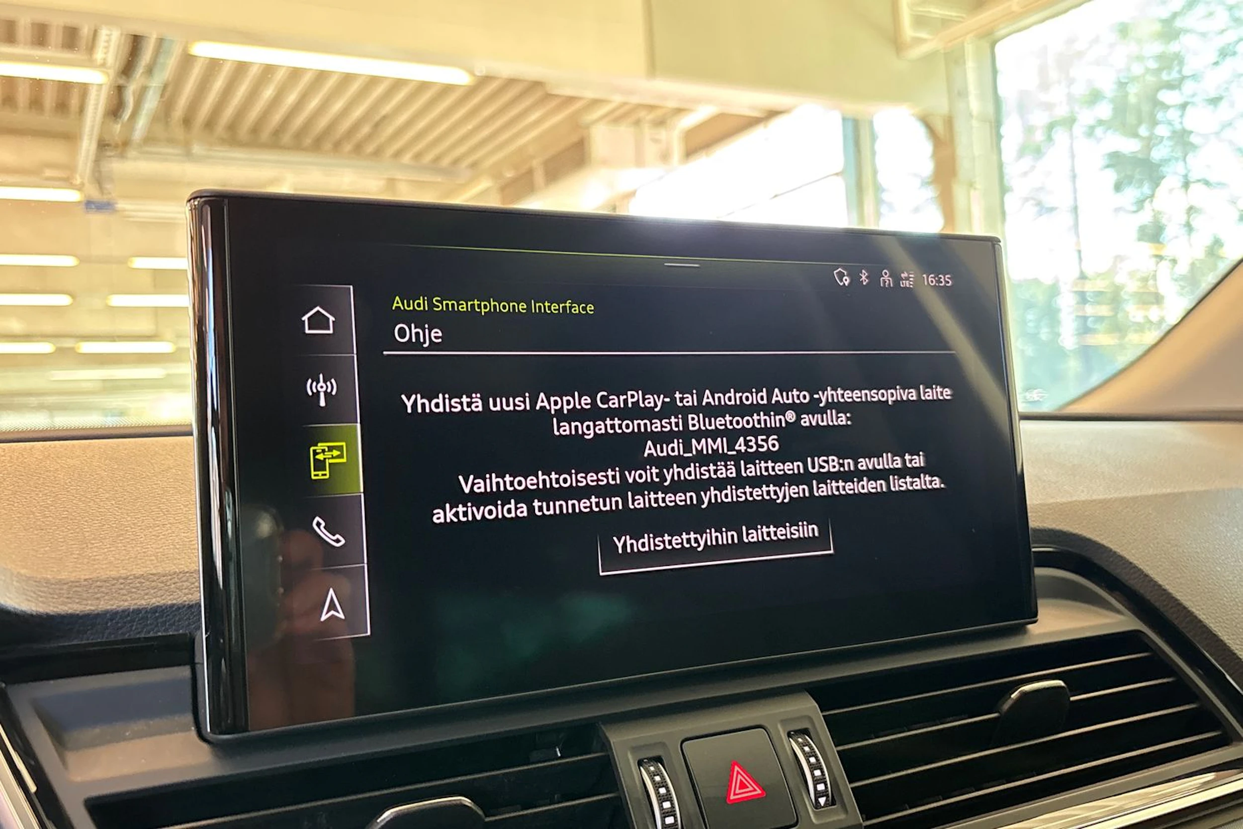 Harmaa Audi Q5 2022 kuva 18.