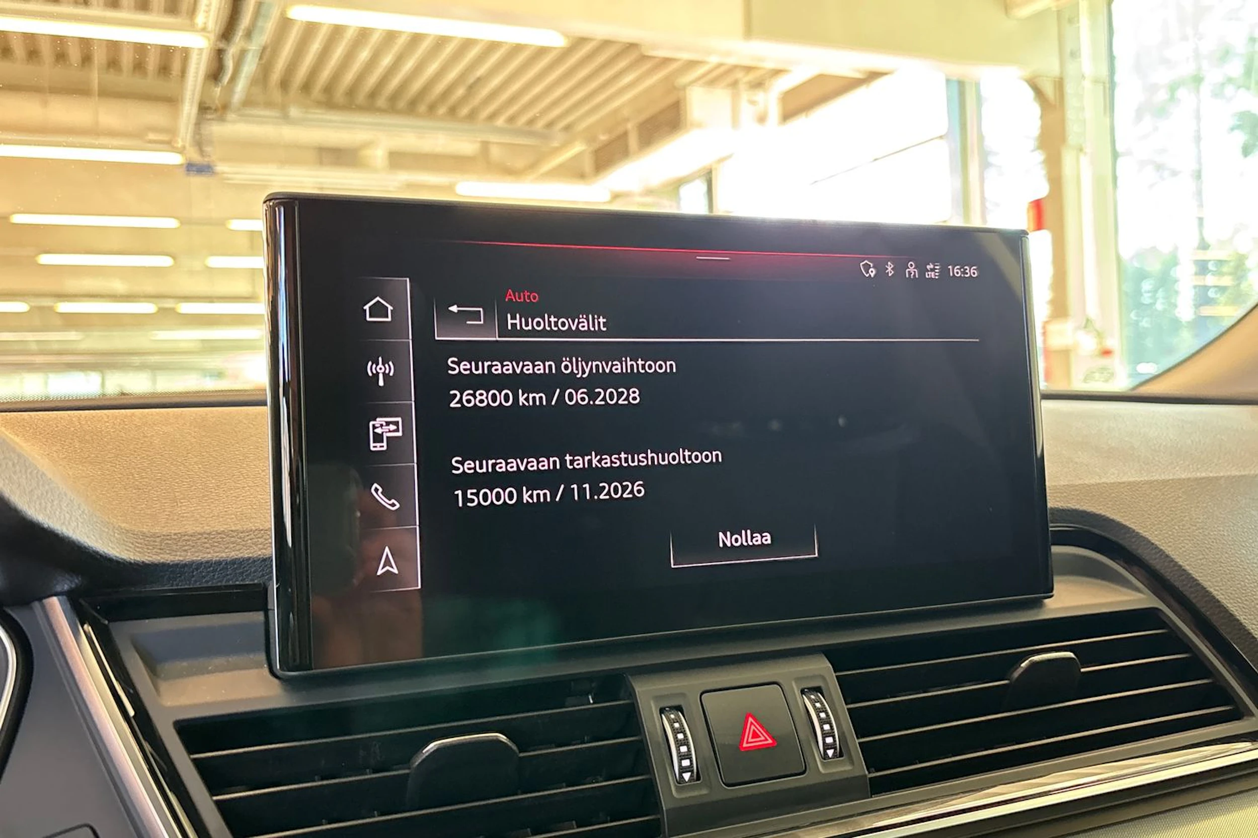 Harmaa Audi Q5 2022 kuva 19.