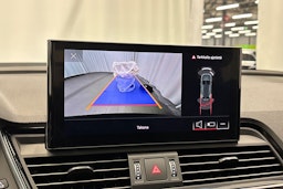 musta Audi Q5 2022 kuva 25.