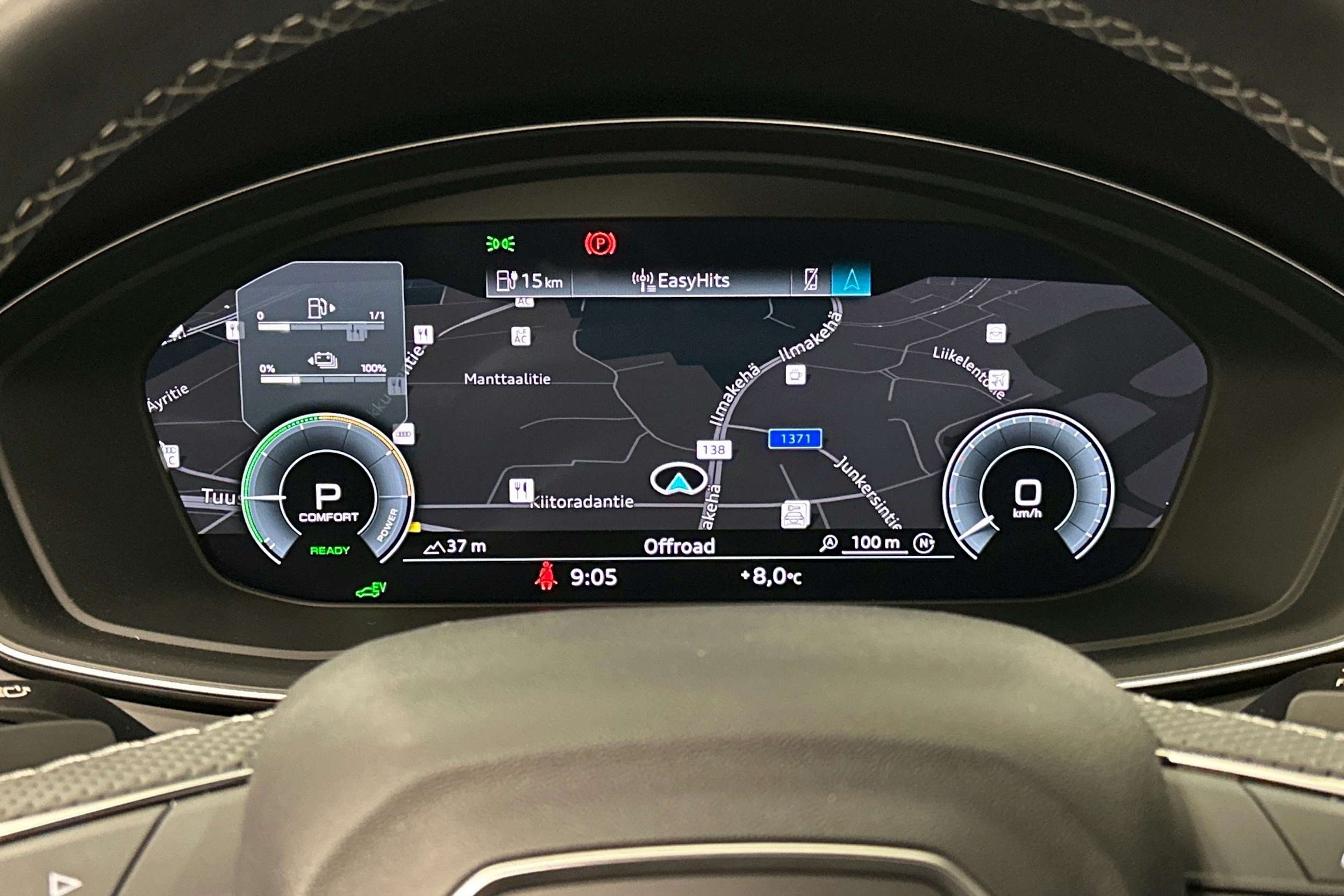 valkoinen Audi Q5 2023 kuva 22.