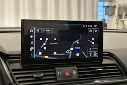 valkoinen Audi Q5 2023 kuva 27.