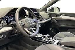 harmaa Audi Q5 2023 kuva 7.