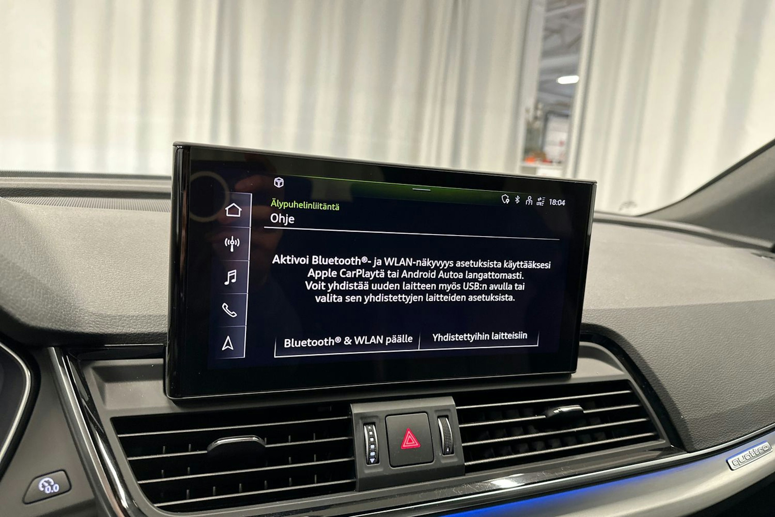 harmaa Audi Q5 2023 kuva 19.
