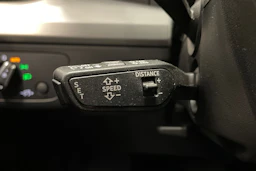 musta Audi Q5 2023 kuva 17.