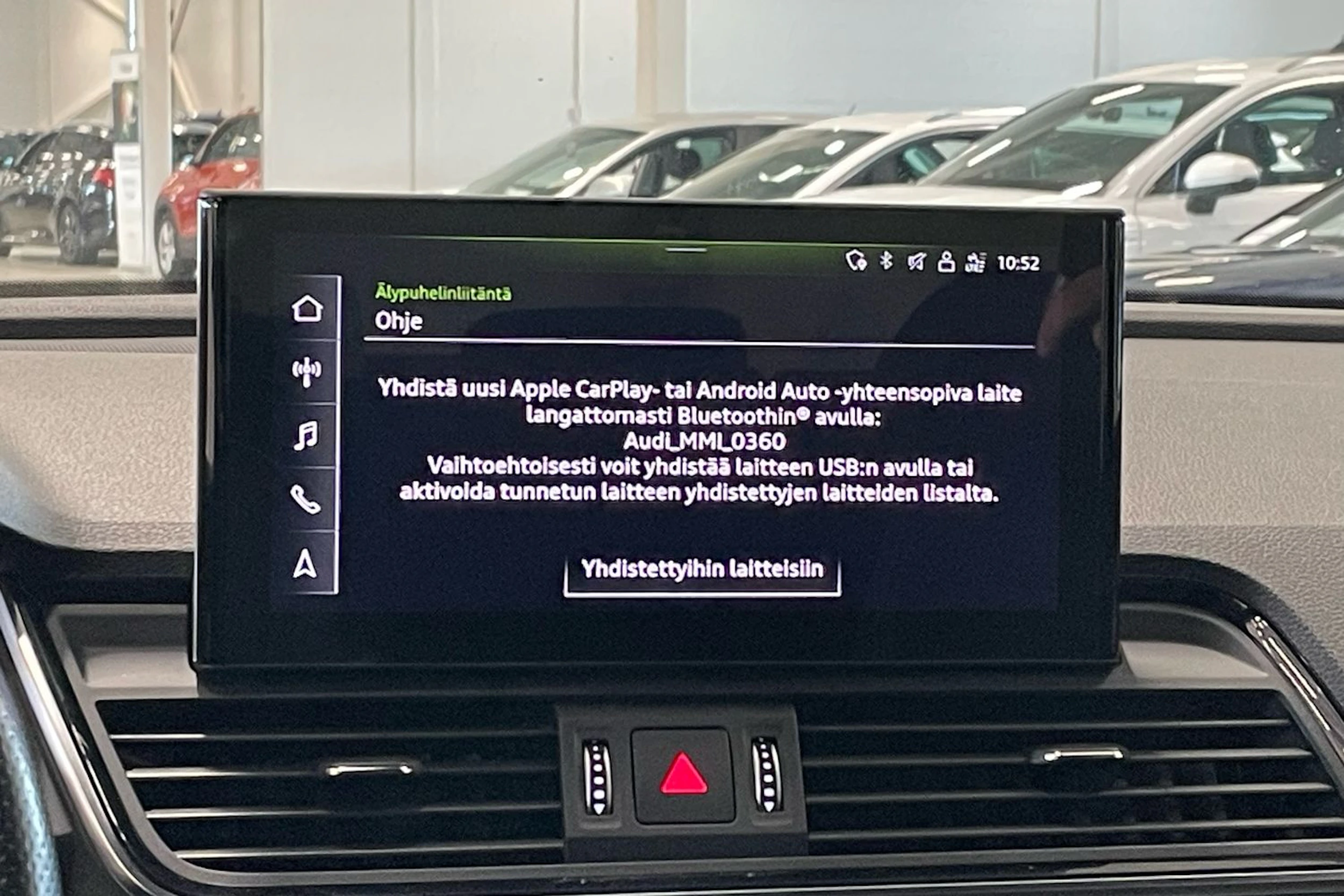 musta Audi Q5 2023 kuva 22.