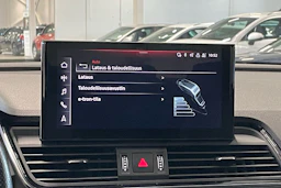 musta Audi Q5 2023 kuva 24.