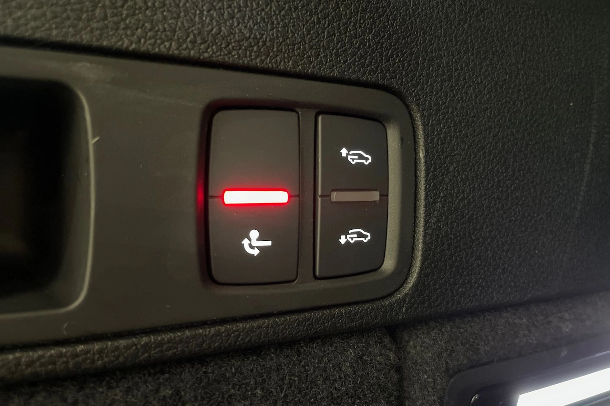 musta Audi Q5 2023 kuva 38.
