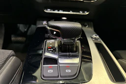 met. musta Audi Q5 2023 kuva 17.