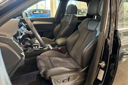 met. musta Audi Q5 2023 kuva 25.