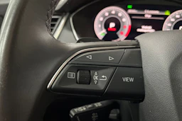 Audi Q5 2023 kuva 13.