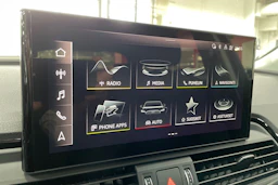 Audi Q5 2023 kuva 17.