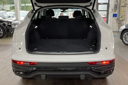 Audi Q5 2023 kuva 19.