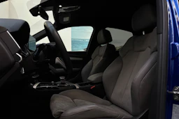 sininen Audi Q5 2023 kuva 15.