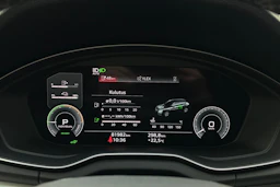 sininen Audi Q5 2023 kuva 19.