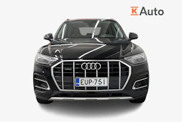 musta Audi Q5 2023 kuva 4.