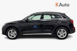 musta Audi Q5 2023 kuva 5.