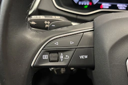 musta Audi Q5 2023 kuva 15.