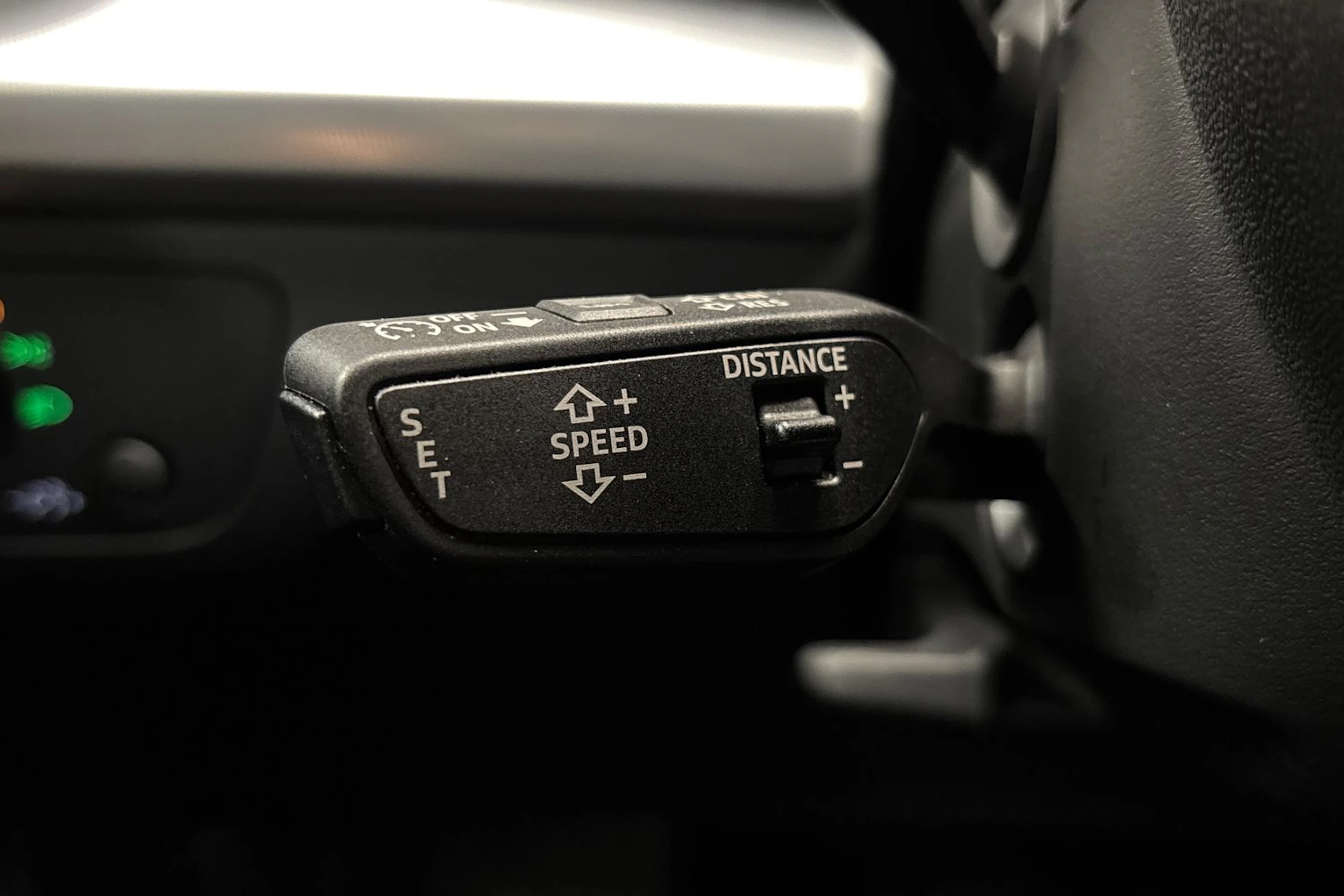 musta Audi Q5 2023 kuva 17.
