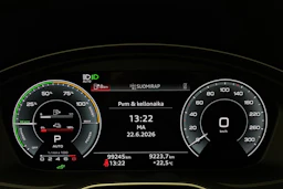 musta Audi Q5 2023 kuva 18.