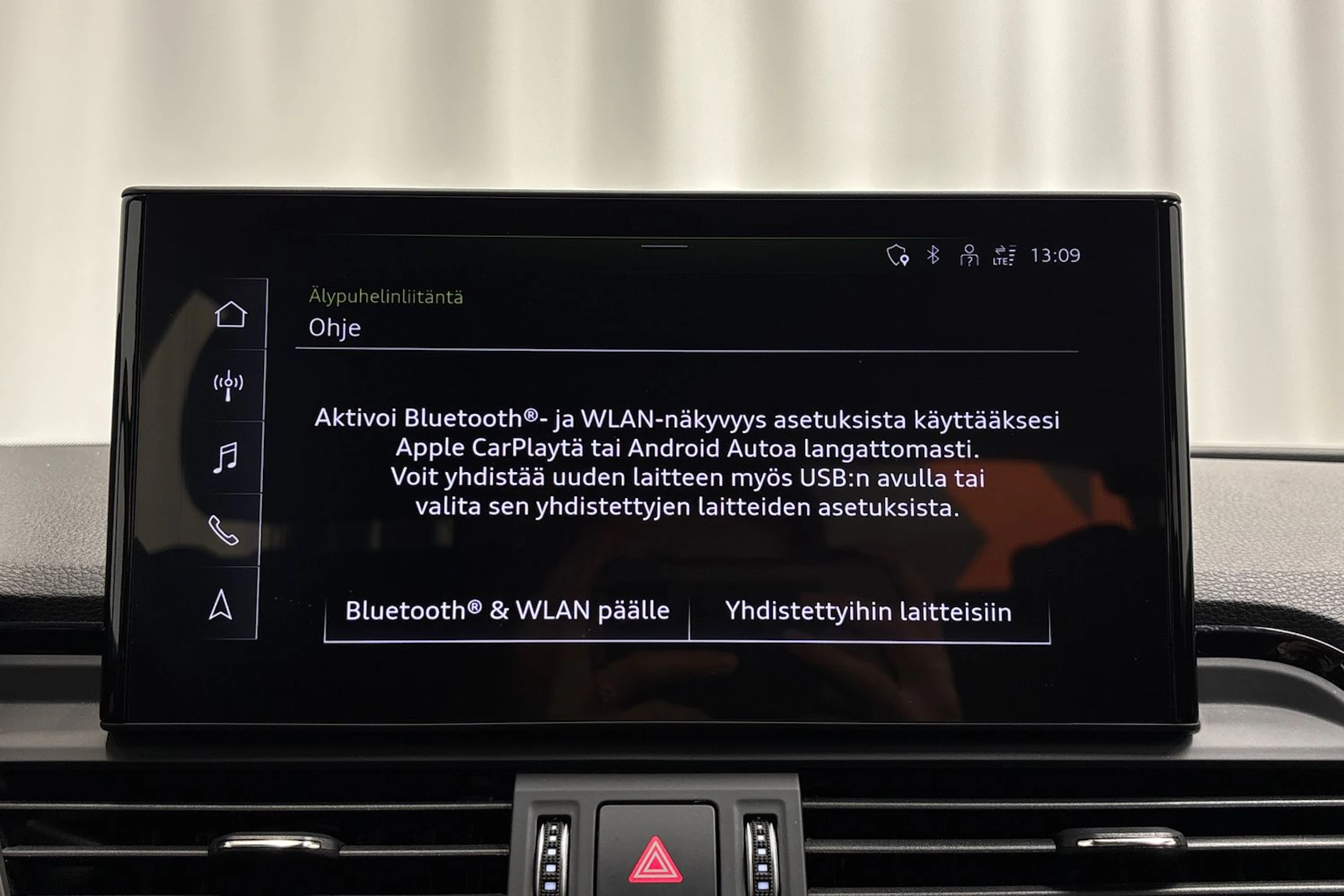musta Audi Q5 2023 kuva 23.