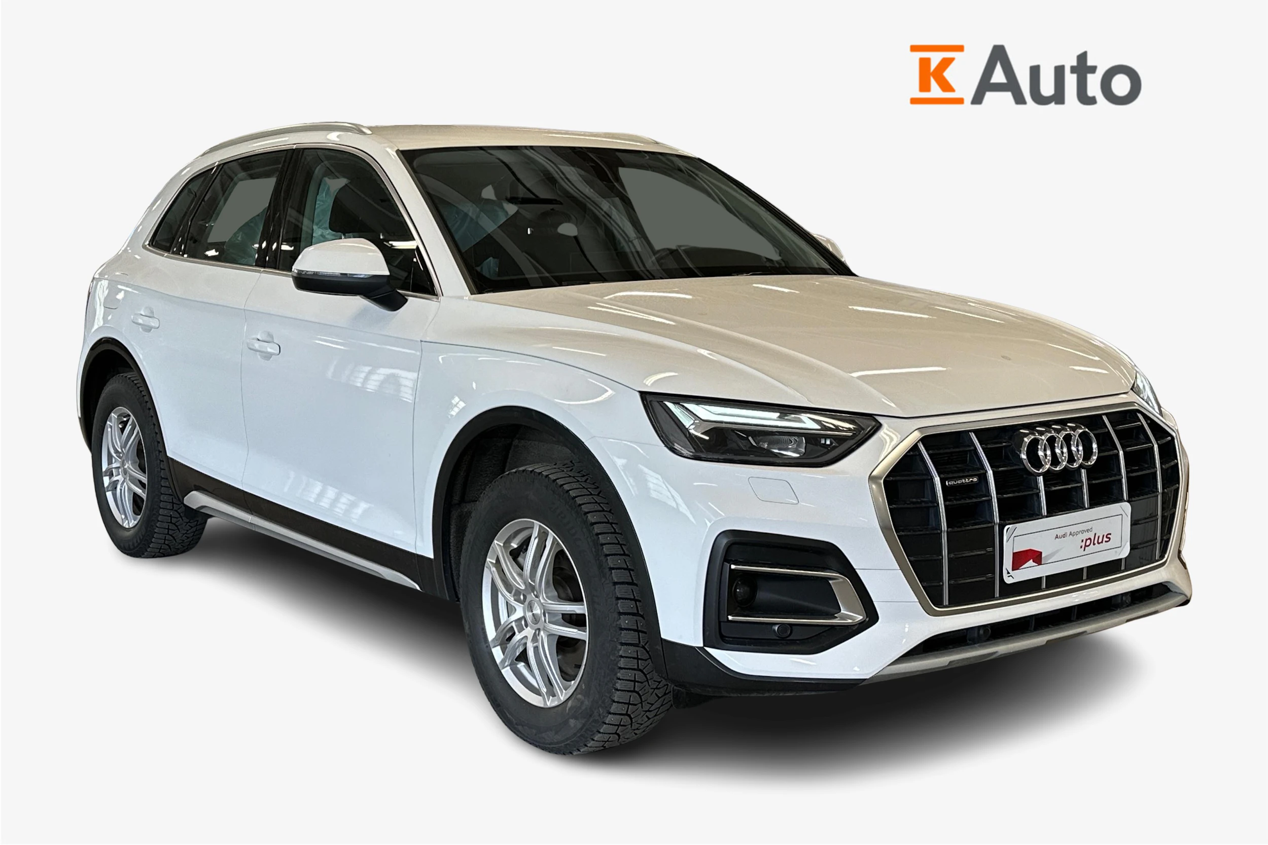 valkoinen Audi Q5 2023 kuva 1.