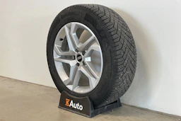 musta Audi Q5 2023 kuva 13.