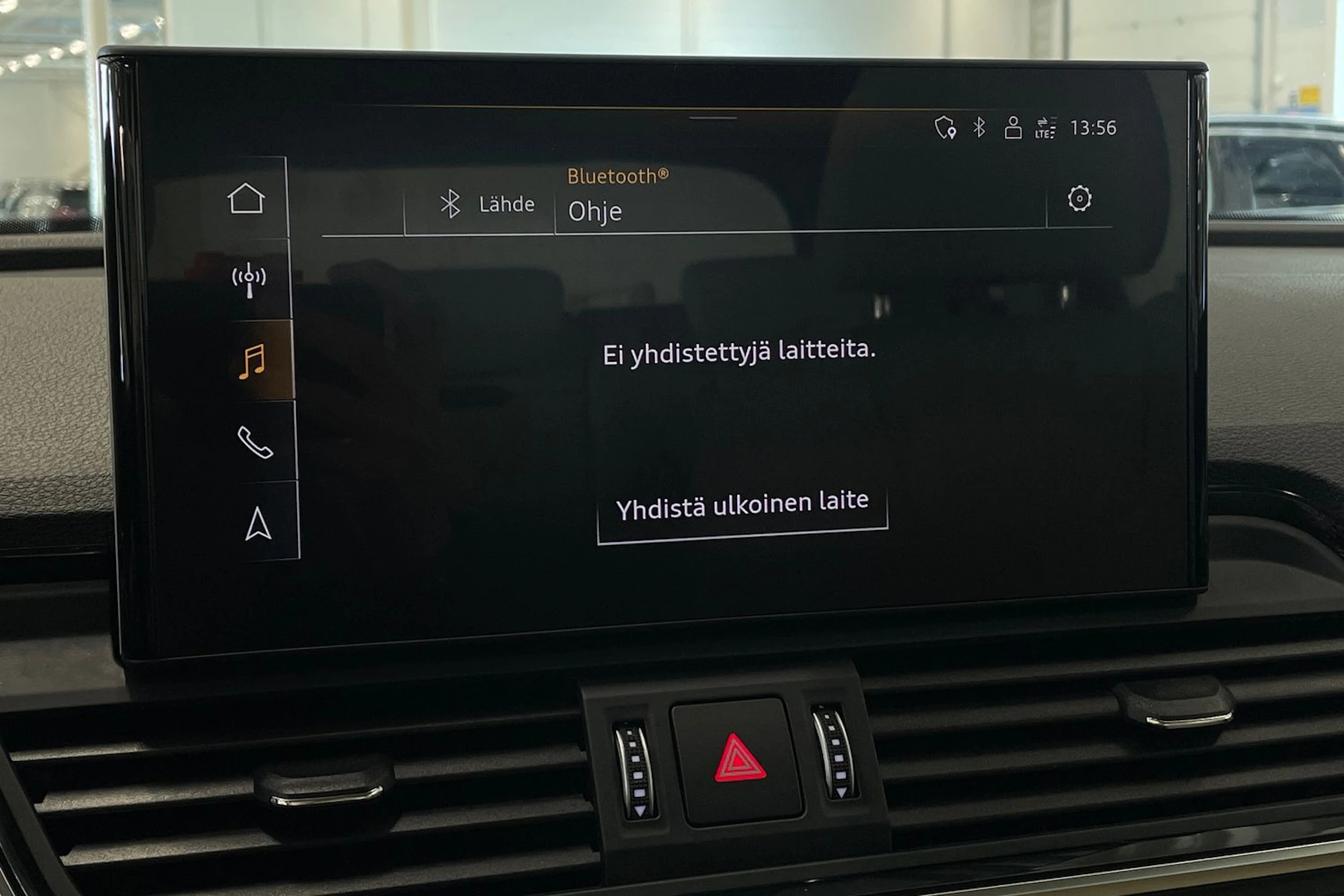 musta Audi Q5 2023 kuva 23.