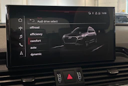 musta Audi Q5 2023 kuva 26.