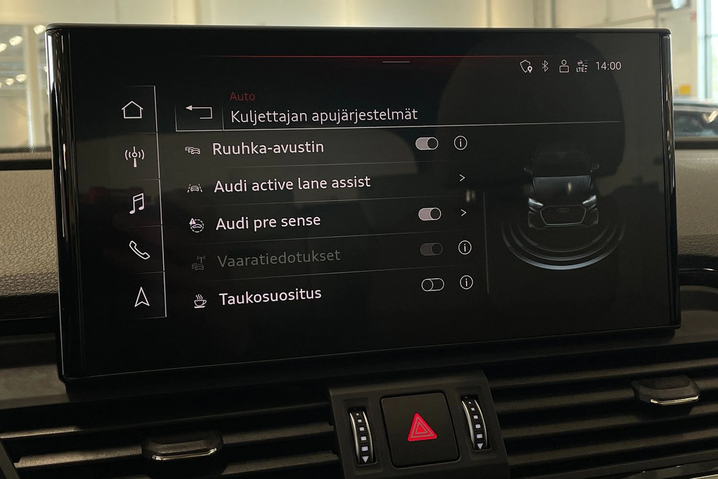 musta Audi Q5 2023 kuva 29.