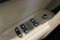 musta Audi Q5 2023 kuva 34.