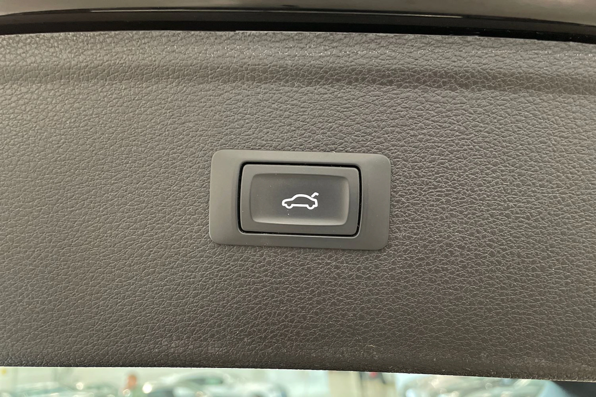 musta Audi Q5 2023 kuva 36.