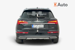 musta Audi Q5 2023 kuva 4.