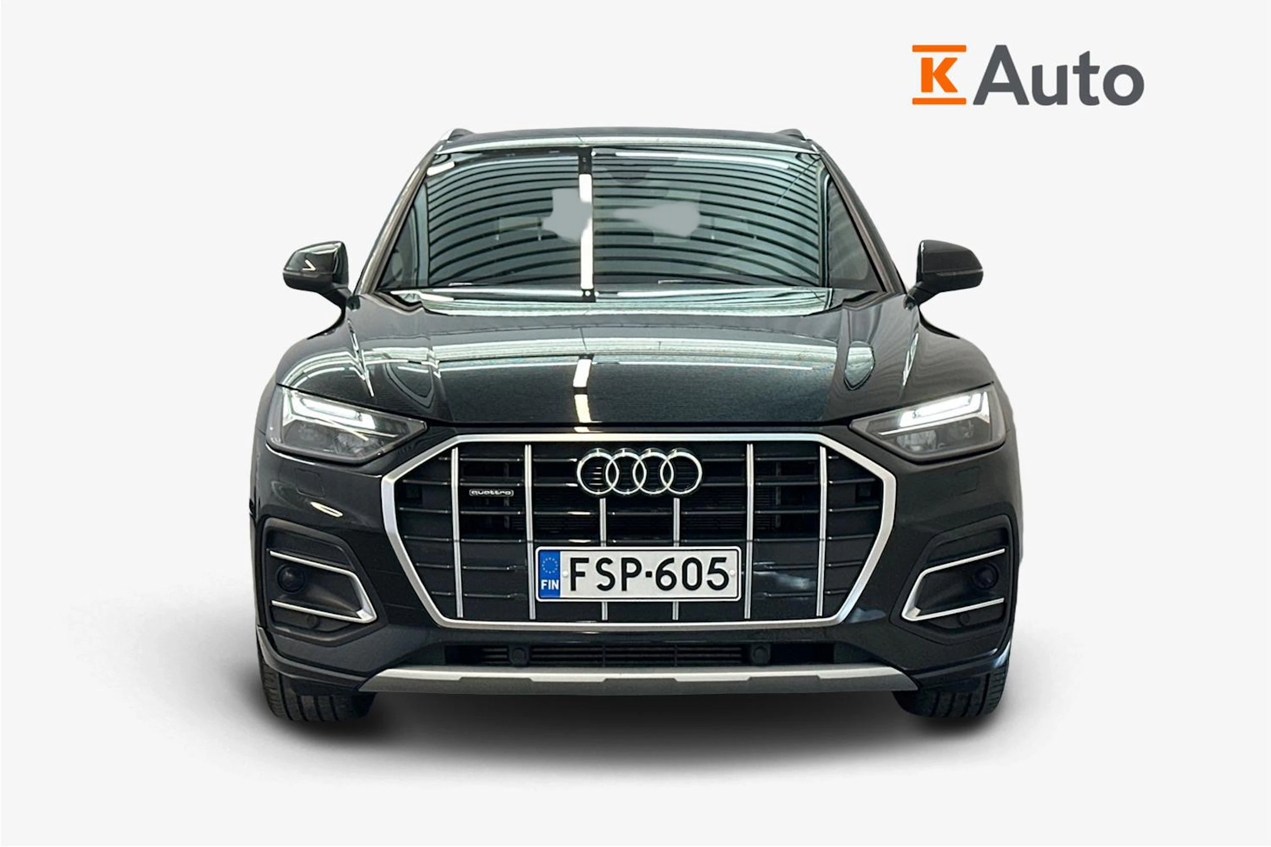 musta Audi Q5 2023 kuva 5.