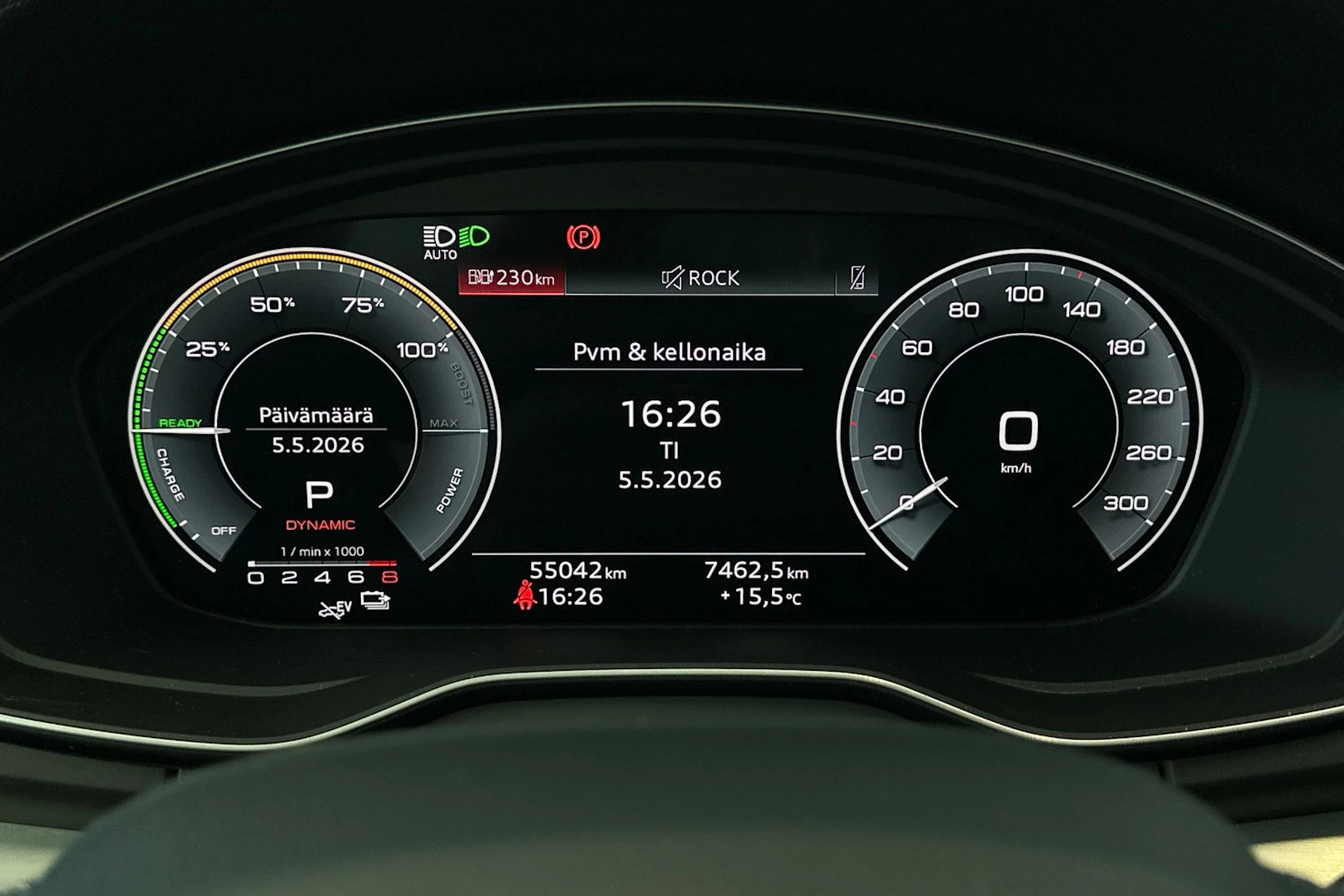 musta Audi Q5 2023 kuva 22.