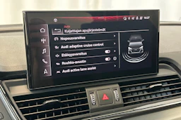 musta Audi Q5 2023 kuva 26.
