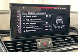 musta Audi Q5 2023 kuva 27.