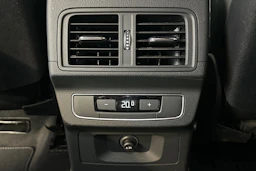 musta Audi Q5 2023 kuva 31.
