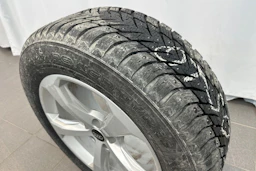 musta Audi Q5 2023 kuva 39.