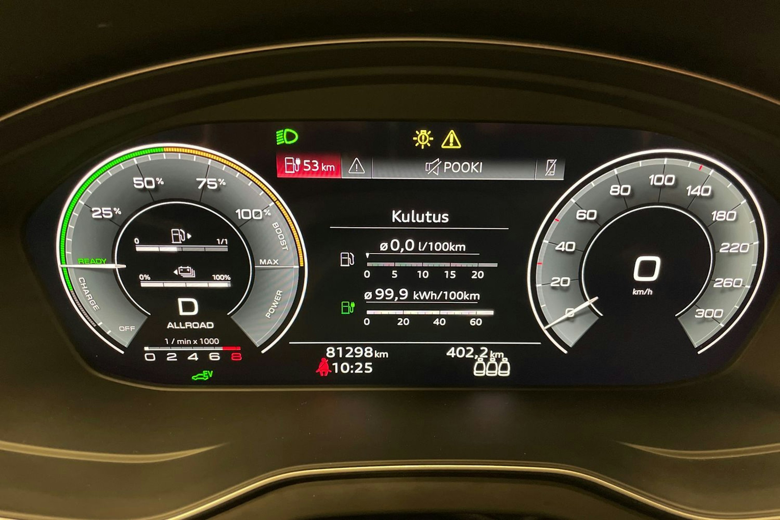 harmaa Audi Q5 2023 kuva 22.