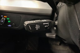 harmaa Audi Q5 2023 kuva 28.